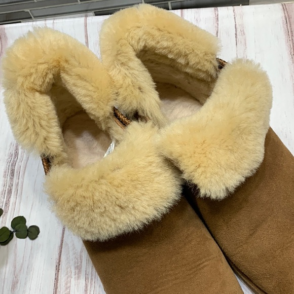 UGG McKay Ankle BOOT - Picture 16 of 17